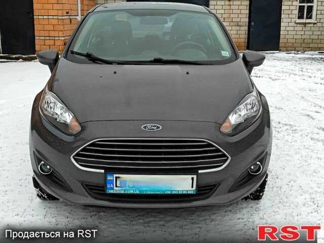 Серый Форд Фиеста, объемом двигателя 1.6 л и пробегом 132 тыс. км за 9500 $, фото 1 на Automoto.ua