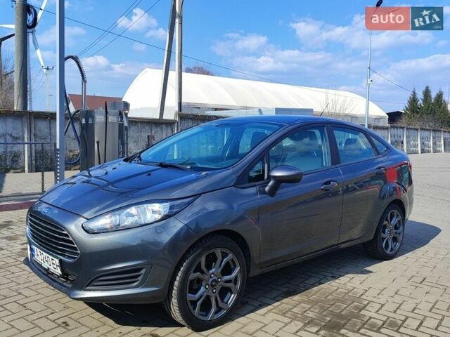 Серый Форд Фиеста, объемом двигателя 1.6 л и пробегом 55 тыс. км за 9700 $, фото 1 на Automoto.ua