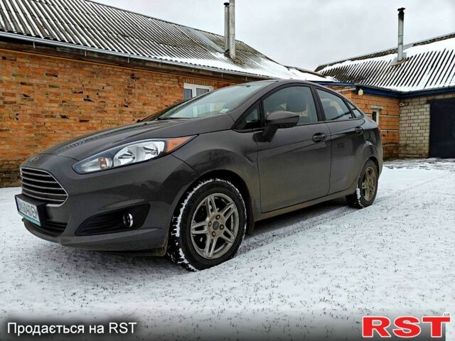 Серый Форд Фиеста, объемом двигателя 1.6 л и пробегом 132 тыс. км за 9500 $, фото 1 на Automoto.ua