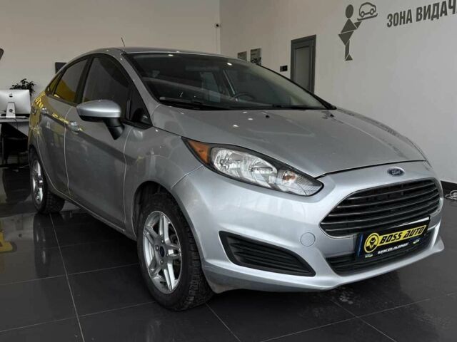 Серый Форд Фиеста, объемом двигателя 1.6 л и пробегом 143 тыс. км за 9000 $, фото 1 на Automoto.ua