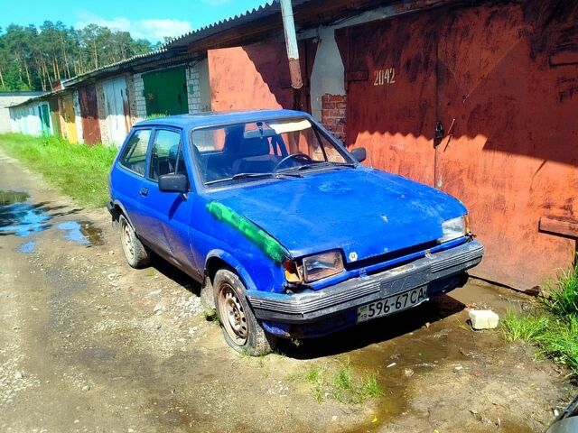 Синий Форд Фиеста, объемом двигателя 1.1 л и пробегом 0 тыс. км за 300 $, фото 1 на Automoto.ua