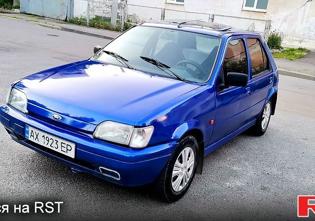 Синий Форд Фиеста, объемом двигателя 1.1 л и пробегом 290 тыс. км за 1350 $, фото 1 на Automoto.ua