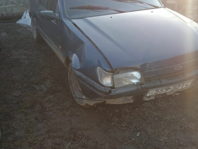 Синий Форд Фиеста, объемом двигателя 0 л и пробегом 100 тыс. км за 408 $, фото 1 на Automoto.ua