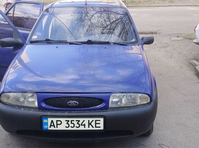 Синий Форд Фиеста, объемом двигателя 1.3 л и пробегом 200 тыс. км за 1800 $, фото 1 на Automoto.ua