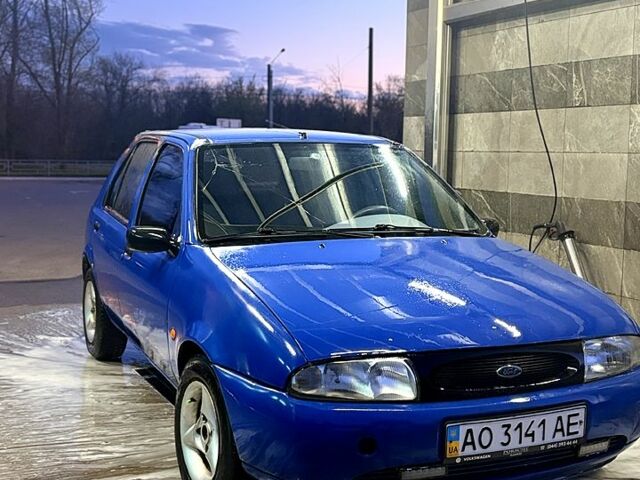 Синій Форд Фієста, об'ємом двигуна 1.3 л та пробігом 250 тис. км за 999 $, фото 1 на Automoto.ua
