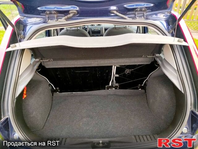 Форд Фиеста 2002 в Киверцы на Automoto.ua Синий Форд Фиеста, объемом двигателя 1.6 л и пробегом 166 тыс. км за 4100 $, фото 1 на Automoto.ua