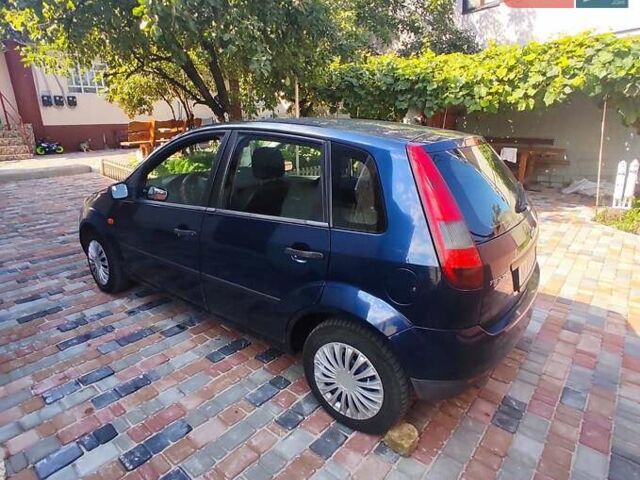 Синий Форд Фиеста, объемом двигателя 1.3 л и пробегом 230 тыс. км за 2600 $, фото 1 на Automoto.ua