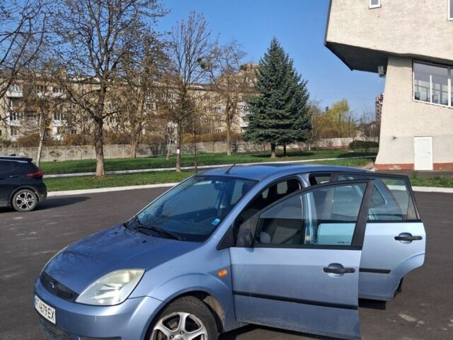 Синий Форд Фиеста, объемом двигателя 1.3 л и пробегом 189 тыс. км за 3200 $, фото 1 на Automoto.ua