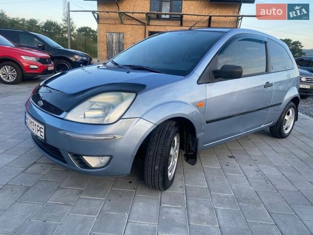 Синий Форд Фиеста, объемом двигателя 1.4 л и пробегом 227 тыс. км за 3200 $, фото 1 на Automoto.ua