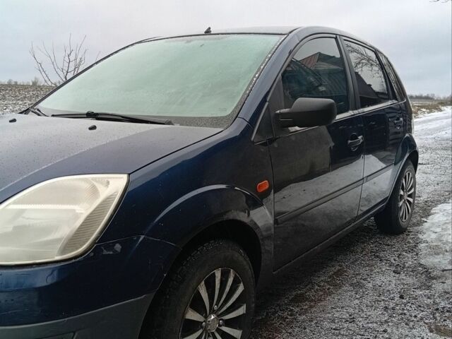 Синій Форд Фієста, об'ємом двигуна 1.3 л та пробігом 130 тис. км за 2800 $, фото 1 на Automoto.ua