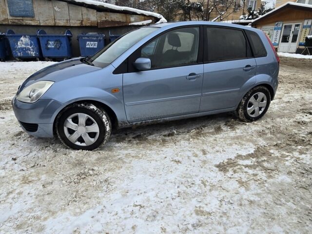 Синий Форд Фиеста, объемом двигателя 1.4 л и пробегом 260 тыс. км за 3000 $, фото 1 на Automoto.ua