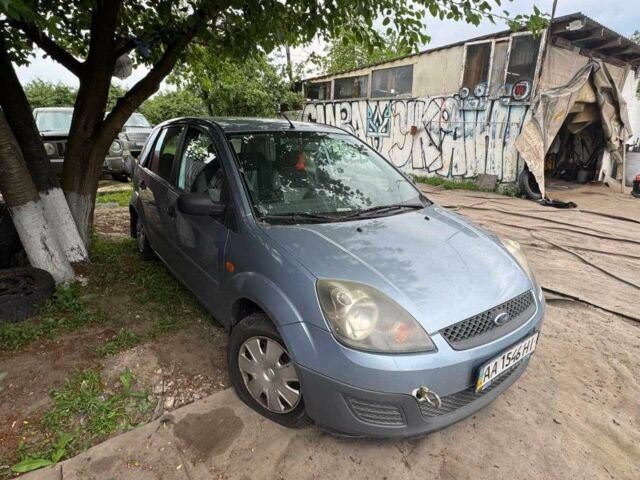 Синий Форд Фиеста, объемом двигателя 1.3 л и пробегом 150 тыс. км за 1450 $, фото 1 на Automoto.ua