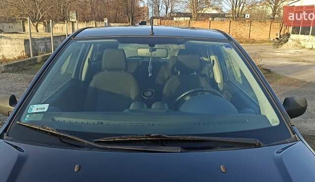 Форд Фиеста 2006 в Ровно на Automoto.ua Синий Форд Фиеста, объемом двигателя 1.3 л и пробегом 148 тыс. км за 4500 $, фото 1 на Automoto.ua