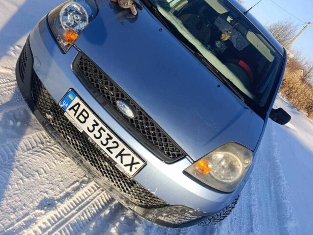 Синій Форд Фієста, об'ємом двигуна 1.4 л та пробігом 190 тис. км за 3800 $, фото 1 на Automoto.ua