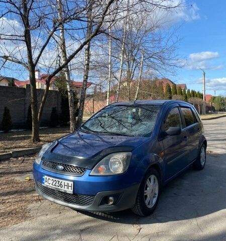 Синий Форд Фиеста, объемом двигателя 1.4 л и пробегом 201 тыс. км за 2799 $, фото 1 на Automoto.ua
