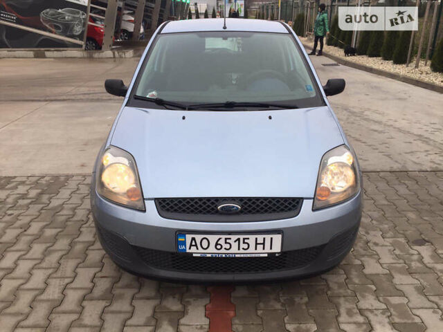 Синій Форд Фієста, об'ємом двигуна 1.3 л та пробігом 245 тис. км за 3500 $, фото 1 на Automoto.ua