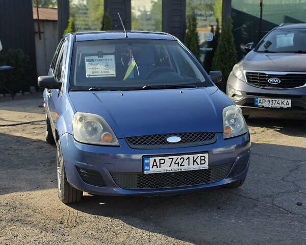 Синий Форд Фиеста, объемом двигателя 1.4 л и пробегом 224 тыс. км за 4500 $, фото 1 на Automoto.ua