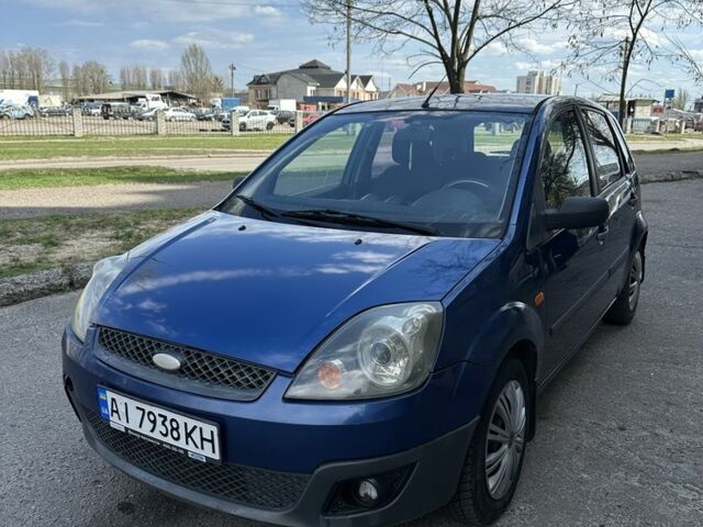 Синій Форд Фієста, об'ємом двигуна 1.4 л та пробігом 300 тис. км за 2850 $, фото 1 на Automoto.ua