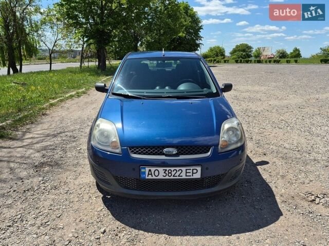 Синій Форд Фієста, об'ємом двигуна 1.4 л та пробігом 151 тис. км за 3600 $, фото 1 на Automoto.ua