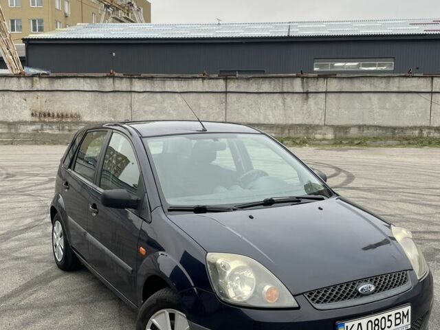 Синій Форд Фієста, об'ємом двигуна 1.2 л та пробігом 208 тис. км за 4162 $, фото 1 на Automoto.ua