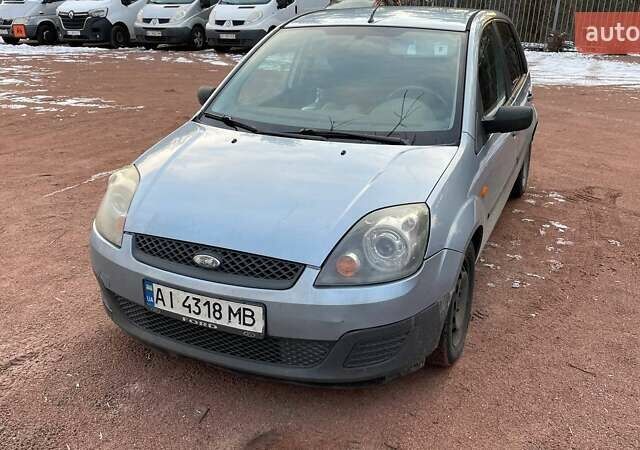 Синій Форд Фієста, об'ємом двигуна 1.4 л та пробігом 275 тис. км за 4100 $, фото 1 на Automoto.ua