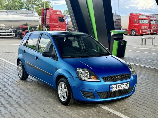 Синий Форд Фиеста, объемом двигателя 1.4 л и пробегом 142 тыс. км за 3200 $, фото 1 на Automoto.ua