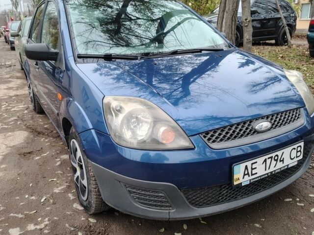 Синій Форд Фієста, об'ємом двигуна 1.2 л та пробігом 280 тис. км за 3200 $, фото 1 на Automoto.ua