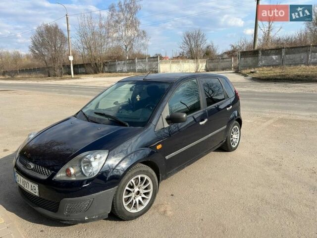 Синий Форд Фиеста, объемом двигателя 1.24 л и пробегом 182 тыс. км за 3900 $, фото 1 на Automoto.ua