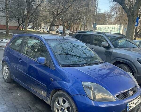 Синий Форд Фиеста, объемом двигателя 2 л и пробегом 285 тыс. км за 4200 $, фото 1 на Automoto.ua