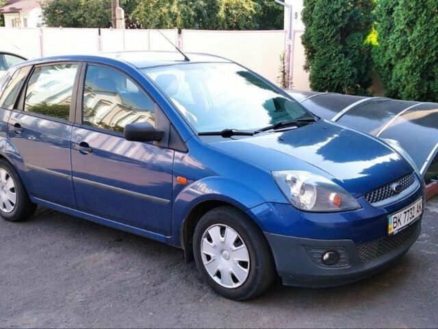 Синій Форд Фієста, об'ємом двигуна 1.25 л та пробігом 69 тис. км за 5000 $, фото 1 на Automoto.ua