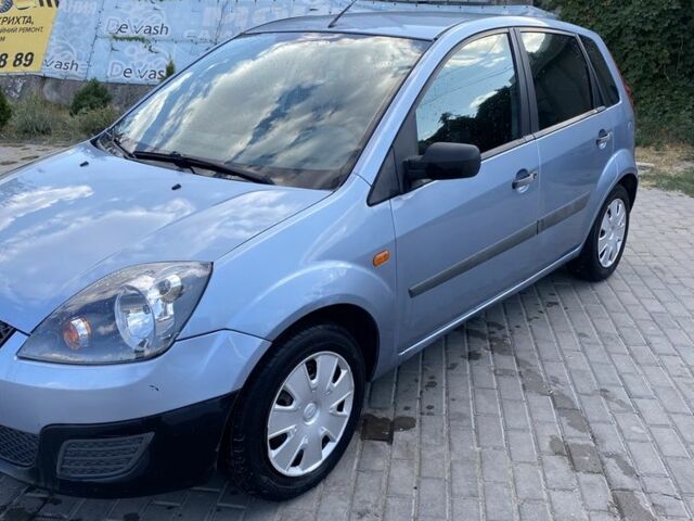 Синий Форд Фиеста, объемом двигателя 1.25 л и пробегом 153 тыс. км за 3300 $, фото 1 на Automoto.ua