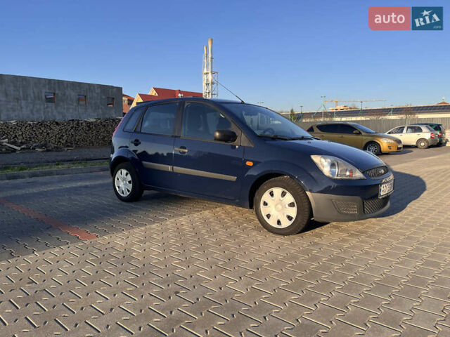 Синій Форд Фієста, об'ємом двигуна 1.3 л та пробігом 258 тис. км за 3690 $, фото 1 на Automoto.ua