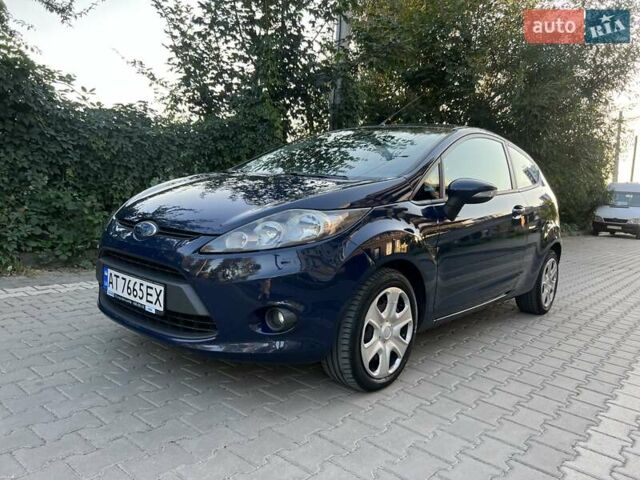 Синій Форд Фієста, об'ємом двигуна 1.2 л та пробігом 140 тис. км за 4850 $, фото 1 на Automoto.ua