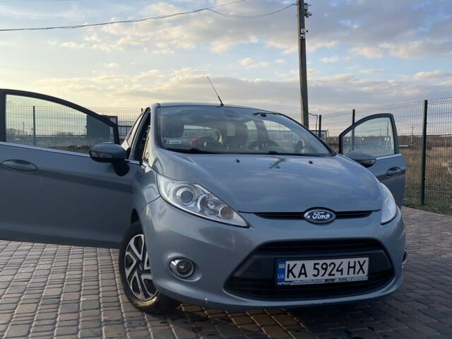 Форд Фиеста 2009 в Броварах на Automoto.ua Синий Форд Фиеста, объемом двигателя 1.4 л и пробегом 151 тыс. км за 4999 $, фото 1 на Automoto.ua