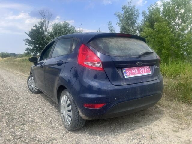 Синий Форд Фиеста, объемом двигателя 1.2 л и пробегом 113 тыс. км за 6600 $, фото 1 на Automoto.ua