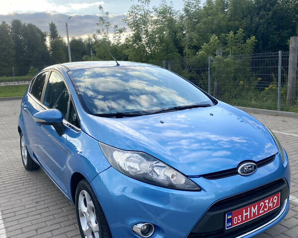 Синий Форд Фиеста, объемом двигателя 1.34 л и пробегом 227 тыс. км за 5900 $, фото 1 на Automoto.ua