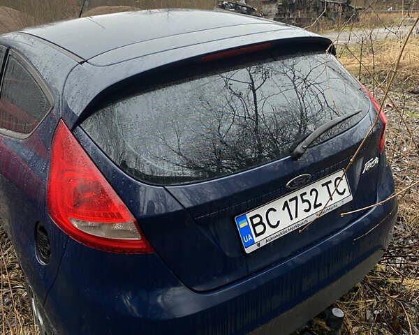 Синий Форд Фиеста, объемом двигателя 1.25 л и пробегом 200 тыс. км за 2500 $, фото 1 на Automoto.ua