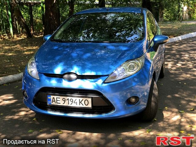 Синий Форд Фиеста, объемом двигателя 1.2 л и пробегом 210 тыс. км за 4350 $, фото 1 на Automoto.ua
