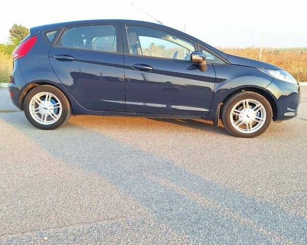 Синий Форд Фиеста, объемом двигателя 0 л и пробегом 194 тыс. км за 5350 $, фото 1 на Automoto.ua