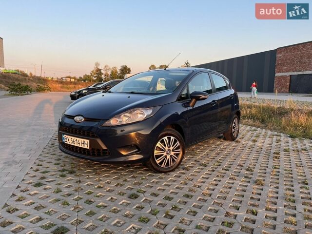 Синий Форд Фиеста, объемом двигателя 1.4 л и пробегом 265 тыс. км за 5100 $, фото 1 на Automoto.ua