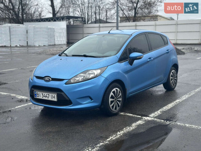 Синий Форд Фиеста, объемом двигателя 1.39 л и пробегом 165 тыс. км за 6500 $, фото 1 на Automoto.ua