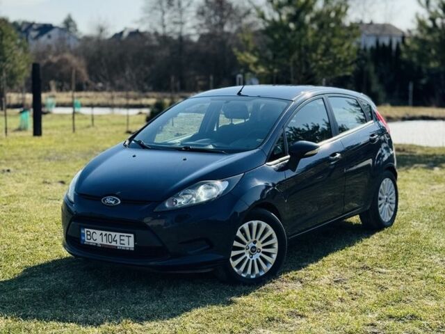 Синій Форд Фієста, об'ємом двигуна 1.4 л та пробігом 183 тис. км за 4500 $, фото 1 на Automoto.ua