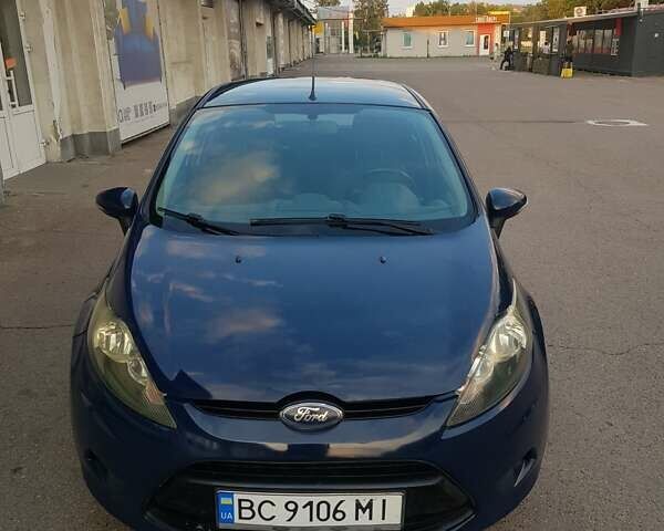 Синій Форд Фієста, об'ємом двигуна 1.4 л та пробігом 250 тис. км за 5200 $, фото 1 на Automoto.ua