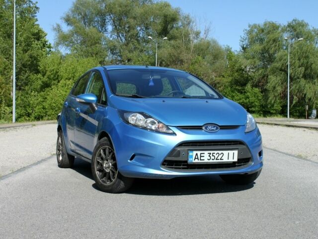 Синій Форд Фієста, об'ємом двигуна 1.2 л та пробігом 140 тис. км за 5500 $, фото 1 на Automoto.ua