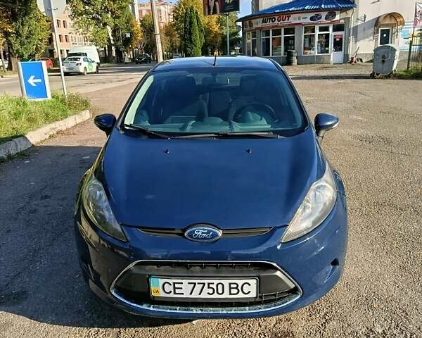 Синий Форд Фиеста, объемом двигателя 1.2 л и пробегом 132 тыс. км за 5000 $, фото 1 на Automoto.ua