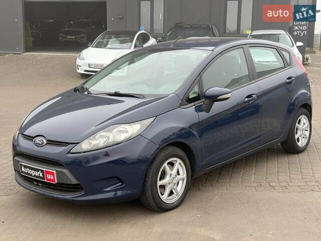Синий Форд Фиеста, объемом двигателя 1.4 л и пробегом 240 тыс. км за 6190 $, фото 1 на Automoto.ua