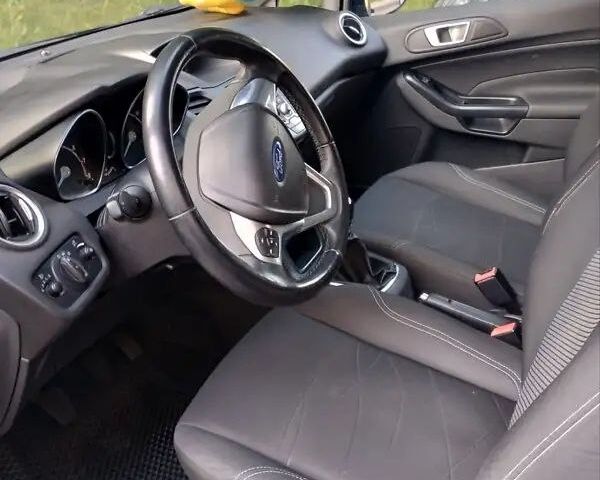 Синий Форд Фиеста, объемом двигателя 1 л и пробегом 0 тыс. км за 7200 $, фото 1 на Automoto.ua