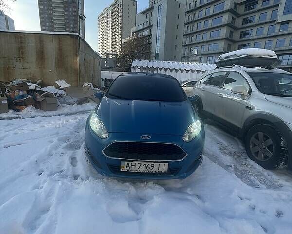 Синий Форд Фиеста, объемом двигателя 1.6 л и пробегом 210 тыс. км за 7700 $, фото 1 на Automoto.ua