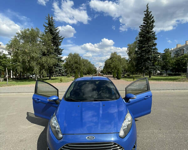 Синий Форд Фиеста, объемом двигателя 1 л и пробегом 157 тыс. км за 6200 $, фото 1 на Automoto.ua