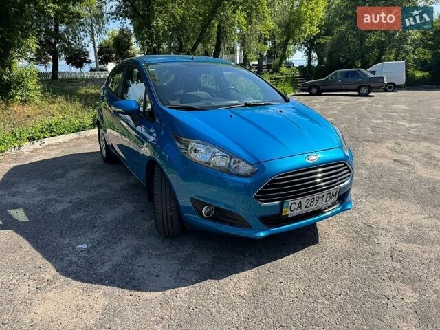 Синий Форд Фиеста, объемом двигателя 1 л и пробегом 77 тыс. км за 7000 $, фото 1 на Automoto.ua